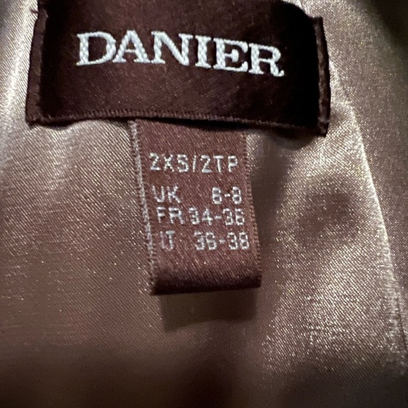Danier brown leather jacket - Picture 5 of 5